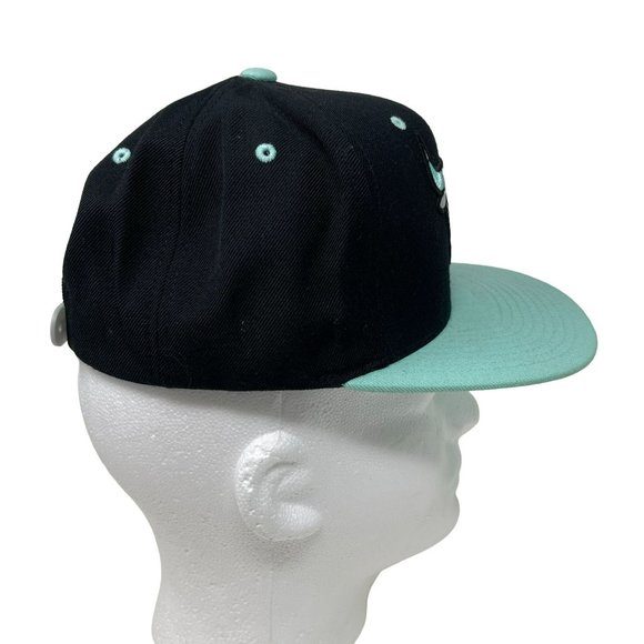 Mitchell & Ness Nostalgia Men's Chicago Bulls Snapback Hat - Picture 3 of 8